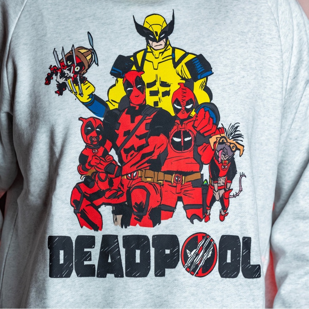 New Cakeworthy Deadpool Crewneck Sweater